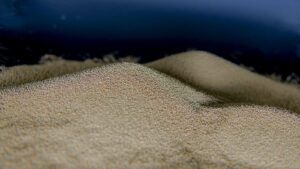 شن و ماسه بدون گرد و غبار ۴۶# برای سندبلاست شیشه